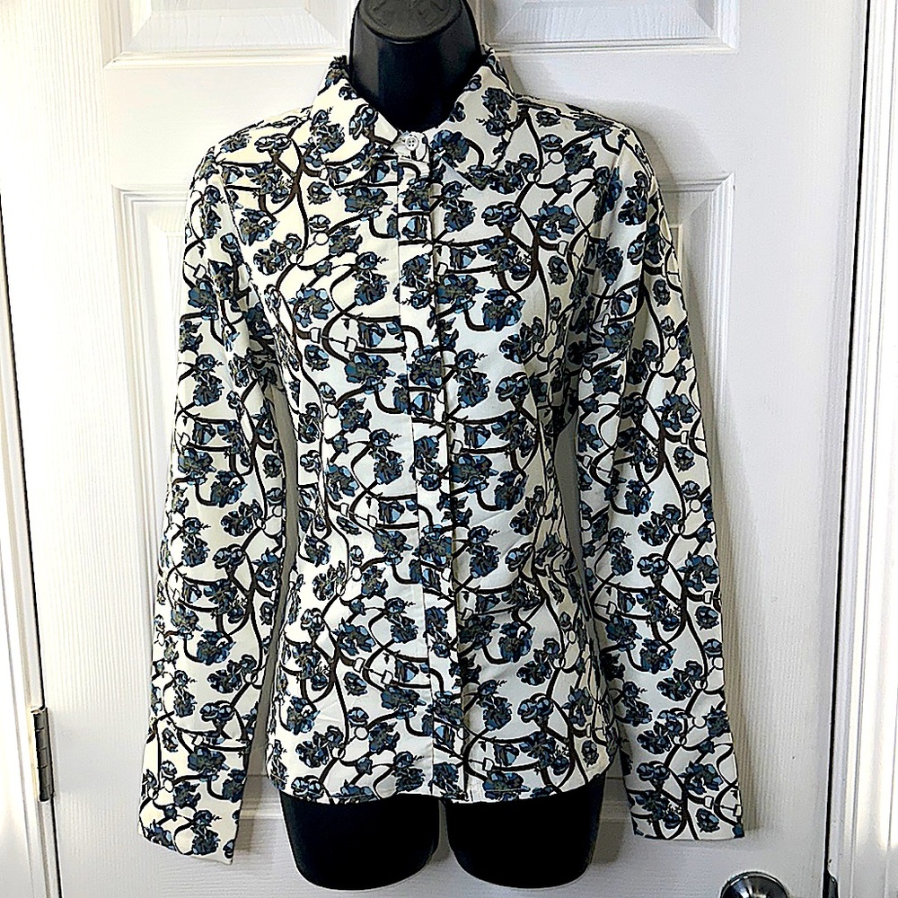 2-for-1 NWT - fresh out the 💼! Journey button, front shirt, printed!Vanilla pop